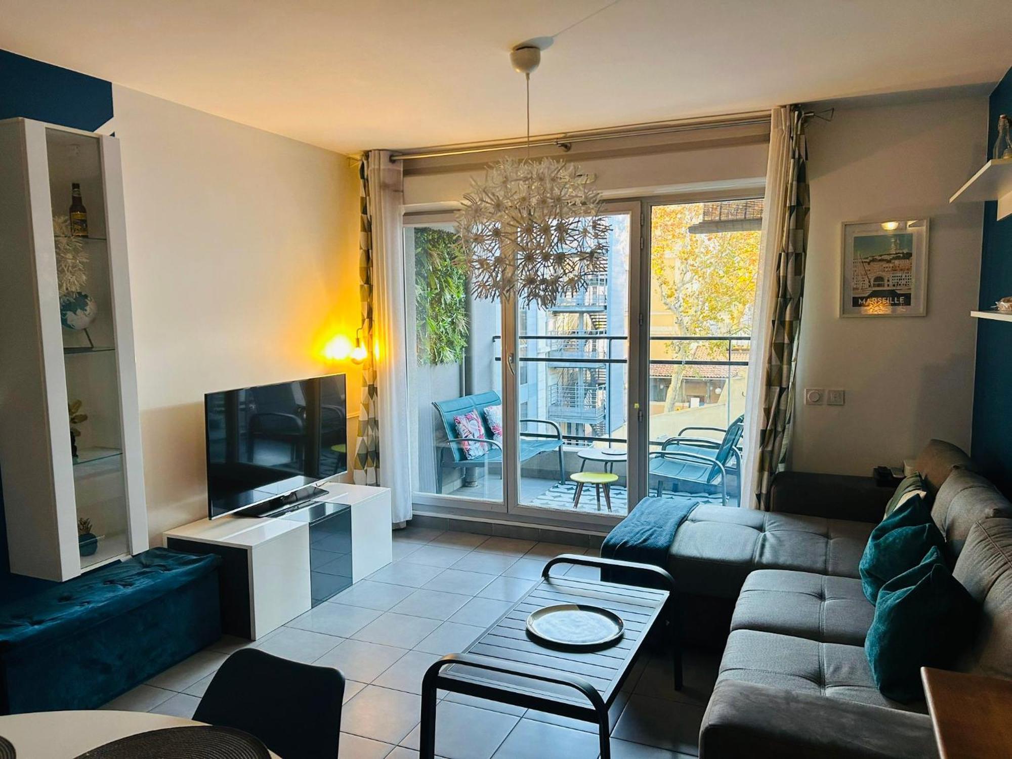 Le 13Or - Appartement De Charme En Plein Centre Ville Avec Parking Et Jolie Terrasse - Panier Joliette Vieux Port マルセイユ エクステリア 写真